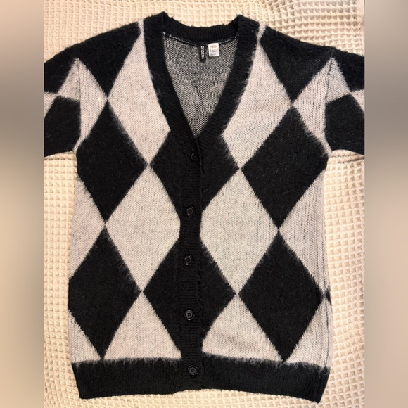 H&M Sweaters - H&M Black and Gray Argyle Cardigan